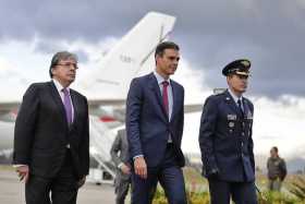  El presidente de España, Pedro Sánchez, asiste a Colombia para una visita diplomática con el presidente colombiano Iván Duque y