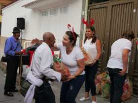 Adultos mayores del Voluntariado Vicentino de Chinchiná quieren volver a ver a sus familias, para esta Navidad.