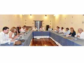 Foto | Cortesía Presidencia | LA PATRIA  Reunión del presidente, Juan Manuel Santos, con losmiembros del equipo negociado con el