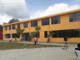 La Alcaldía de La Dorada logró abrir la escuela Juan Pablo II, a pesar de que aún faltan obras para completar el proyecto inicia