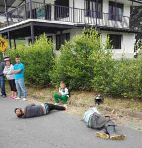 Dos personas lesionadas tras ser arrolladas por una moto 