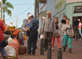 Atasco para caminar por la calle 30 entre carreras 23 y 24 de Manizales