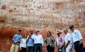 Foto | Efe | LA PATRIA El acto se desarrolló en el panel principal de Cerro Azul, un yacimiento arqueológico de al menos 100 met