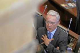 Álvaro Uribe Vélez recibió el respaldo del presidente electo, Iván Duque, quien pidió que se respeten las garantías de defensa j