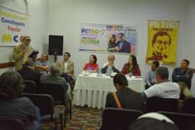 Ayer se reunieron delegados de varios partidos y sindicatos para expresar su adhesión a la campaña de Gustavo Petro.