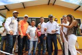 Minvivienda pide continuidad en programa de casas gratis del Gobierno