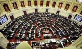 Diputados argentinos aprueban ley para despenalizar el aborto y ahora pasa al Senado