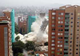 Edificio Bernavento fue implosionado hoy en Medellín 