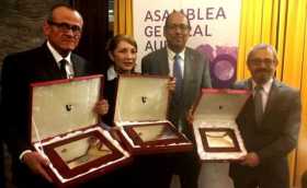 España premió a tres doctorados manizaleños
