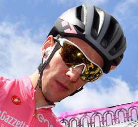 Simon Yates, el líder del Giro.
