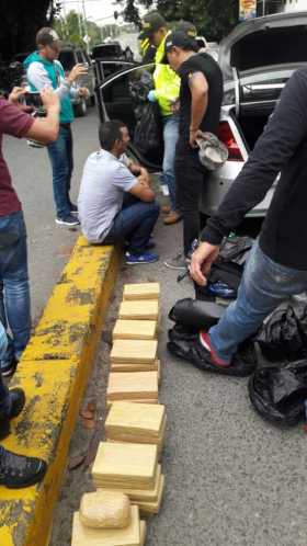 Dos policías, entre banda de capturados en Caldas, Valle y Antioquia