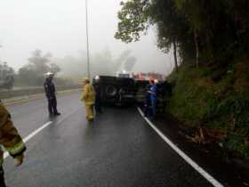 Volcamiento vehicular en San Peregrino