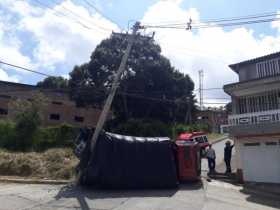 Sin lesionados tras accidente de tránsito en Anserma (Caldas)