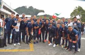 El equipo rumbo a Medellín por la Copa.