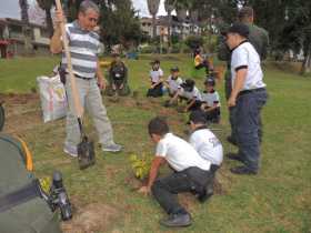 Recuperación del parque Los Caparras, en Neira.