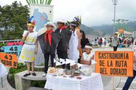 Estudiantes del colegio de La Asunción expusieron, en el Parque de La Mujer, riquezas gastronómicas de las rutas Cundiboyacense 