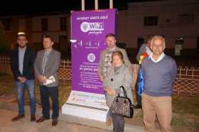 La comunidad asistió al parque del corregimiento para la inauguración de la zona wifi.  