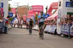 Tito Hernández ganó la tercera etapa del Clásico RCN, mientras que Carlos Julián Quintero es quinto en la general