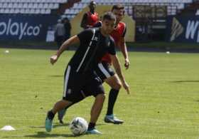 Darío Rodríguez, quien se mantiene como goleador del equipo con tres anotaciones, perdió la titular por problemas musculares. El