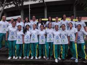 Este es el grupo de niñas que representa a Caldas en Popayán.