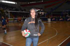 Danna Rodríguez quiere seguir jugando voleibol, dice que el deporte es lo suyo.
