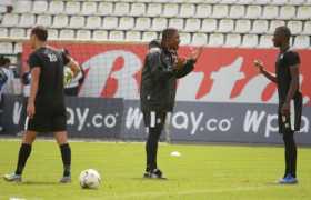 Ayer se practicó definición durante el entrenamiento del Once Caldas.