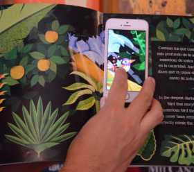 Experimentan una tecnología que permite a través de un celular animar las imágenes del libro. También hay otras temáticas en las