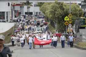 Docentes marcharon por el derecho a la vida 