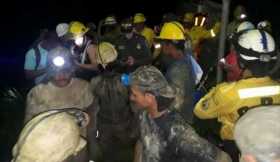 Rescatan a 11 mineros en Marmato 