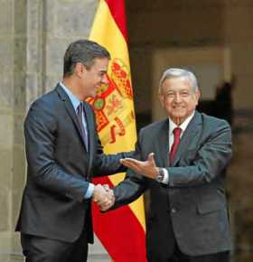 El presidente del Gobierno español, Pedro Sánchez; intentó convencer a su homólogo de México, Andrés Manuel López Obrador, de de