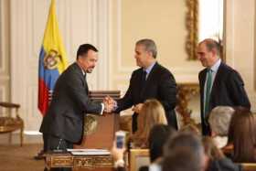 Foto | Colprensa | LA PATRIA  Juan Pablo Bieri, en su posesión como gerente de RTVC, ante el presidente, Iván Duque.