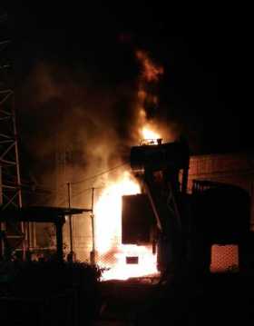 Foto | Cortesía UGR | LA PATRIA  El fuego se dio solo en la subestación de energía de la empresa sin riesgo para otras estructur