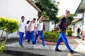 Transporte escolar en el colegio El Socorro de Viterbo