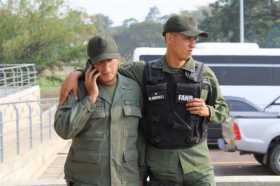 13 militares y policías venezolanos desertaron esta jornada 