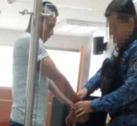 Jhónatan Andrés Bueno Morales era lavador de carros.