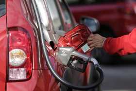 Anuncian nuevo incremento en el precio de la gasolina a partir del lunes