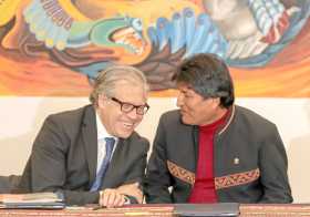 El secretario general de la OEA, Luis Almagro, se alineó con el presidente de Bolivia, Evo Morales.