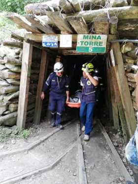 En el rescate del cuerpo y de los mineros atrapados participaron Bomberos, Salvamento Minero de la Agencia Nacional De Minería y