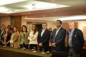 Parte de la comisión de empalme para la próxima Gobernación de Caldas. De izquierda a derecha Carolina Rendón, representante de 