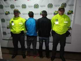 Los familiares detenidos.