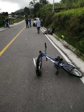 Así quedó la bicicleta del menor que produjo el accidente.