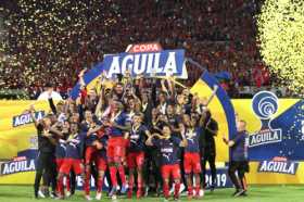 Medellín, eliminado de la Liga Águila, tuvo como consuelo el título de la Copa.