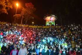 Le cantaron al despecho en el Festival de Verano 