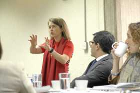 Catarina de Albuquerque, exrelatora de la ONU, busca unir a Colombia en la Alianza Mundial Saneamiento y agua para todos. 