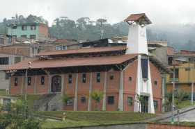 La parroquia Nuestra Señora de la Paz, del barrio La Cumbre, está entre las 30 que recibirán ayuda económica de la Arquidiócesis