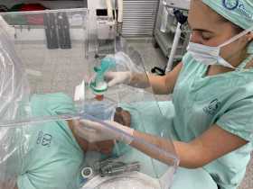 La empresa modificó elementos de su planta de producción para crear la cápsula.