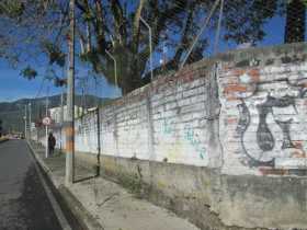 Muros de escuela en Riosucio (Caldas) generan peligro, Alcaldía anuncia acciones 