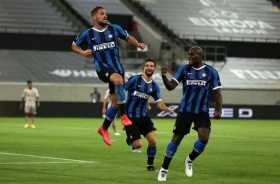 Danilo D'ÄôAmbrosio celebra su gol. 