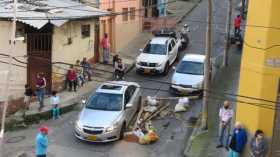 Bache en calle de barrio 20 de julio.