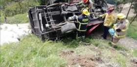 Vehículo se volcó en la escombrera en la antigua vía a Arauca